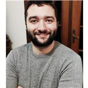 Offro lezioni di giornalismo e scrittura. Sono un giornalista professionista e uno scrittore per diverse case editrici